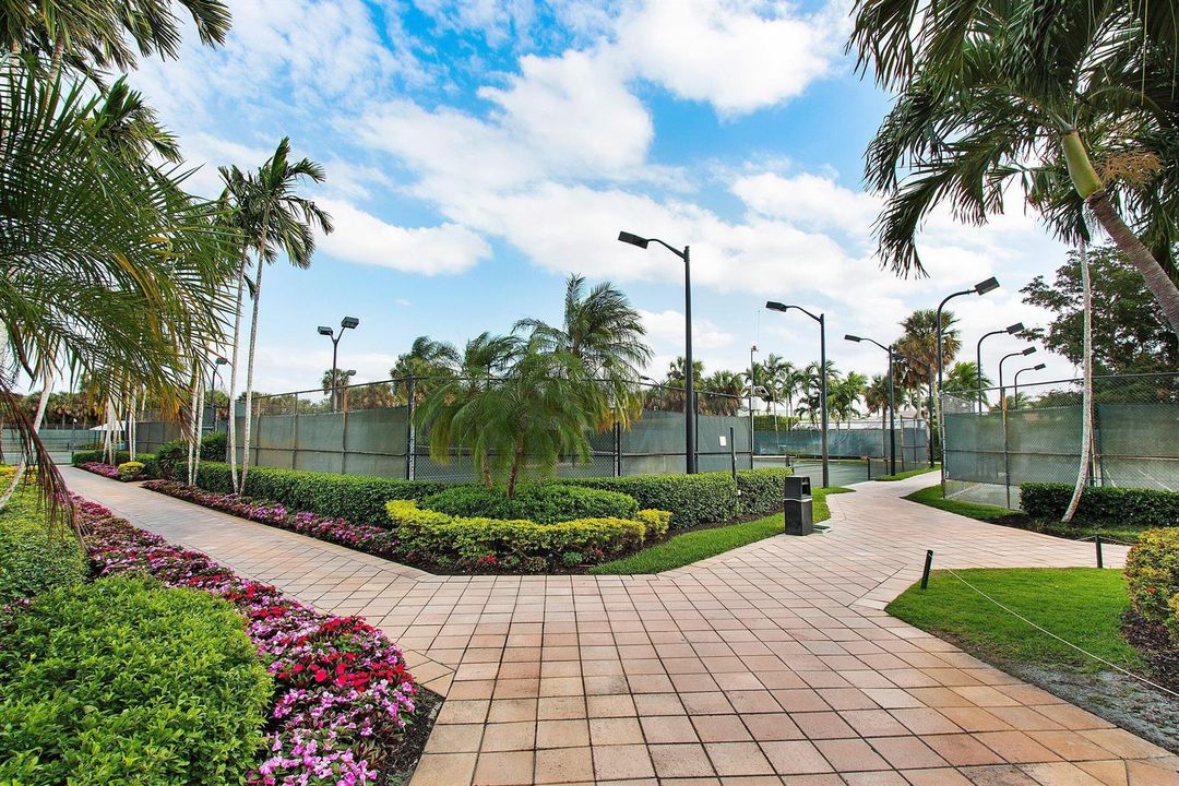 070-21359HarrowCourt-BocaRaton-FL-33433-