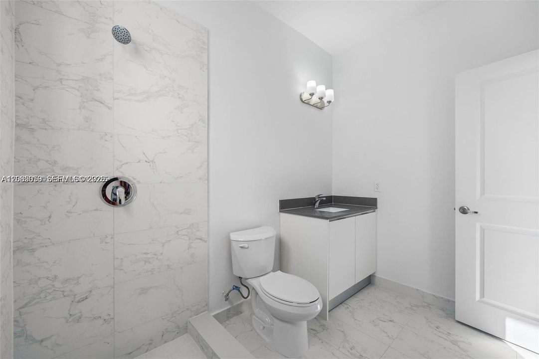 For Rent: $2,700 (3 beds, 3 baths, 0 Square Feet)