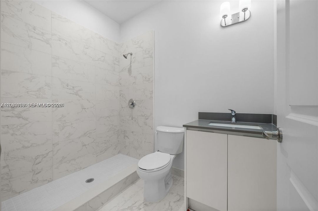 For Rent: $2,700 (3 beds, 3 baths, 0 Square Feet)