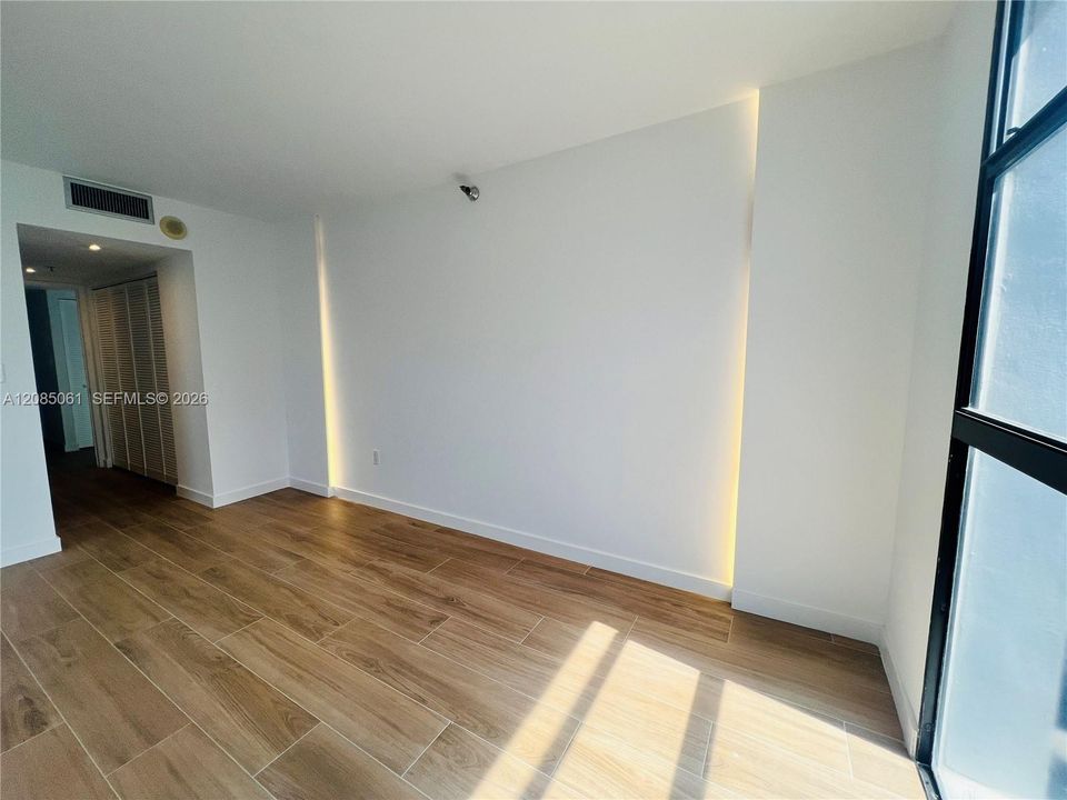En Renta: $3,150 (2 camas, 2 baños, 1214 Pies cuadrados)