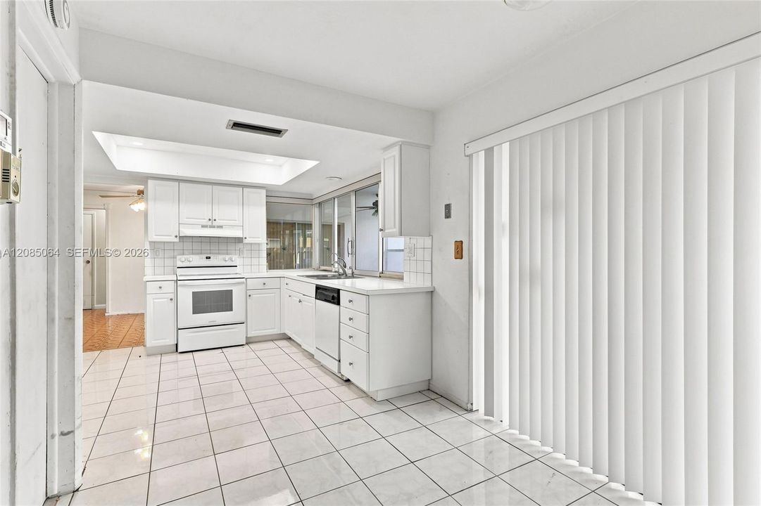 На продажу: $499,000 (3 спален, 2 ванн, 2188 Квадратных фут)
