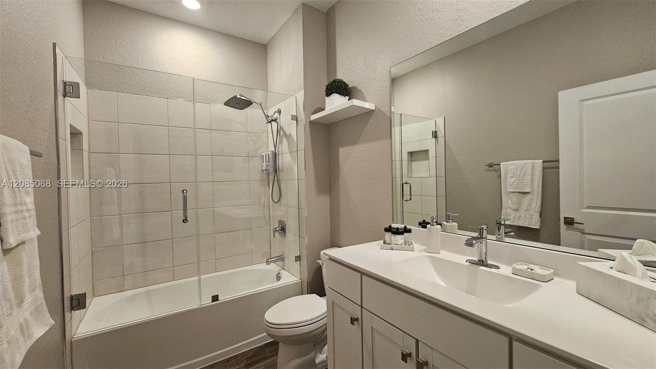 For Rent: $4,750 (4 beds, 3 baths, 2603 Square Feet)