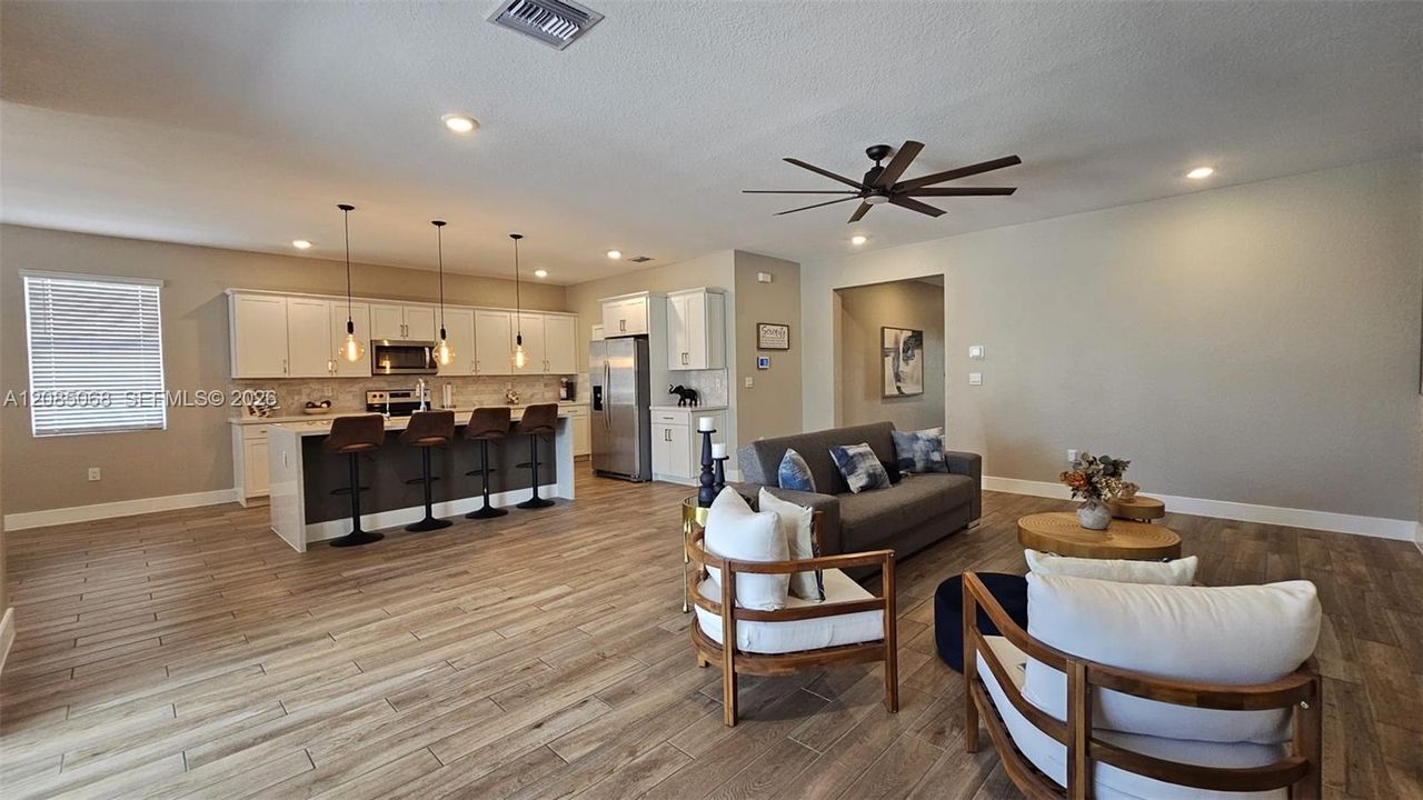 For Rent: $4,750 (4 beds, 3 baths, 2603 Square Feet)