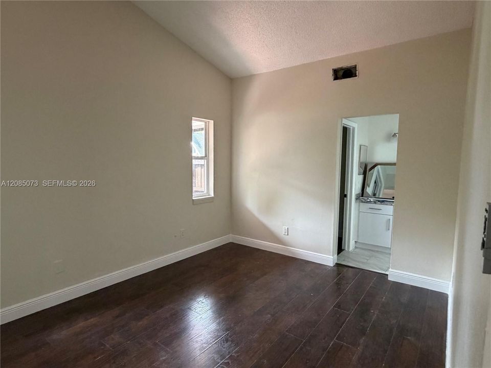 В аренду: $3,500 (3 спален, 2 ванн, 1191 Квадратных фут)