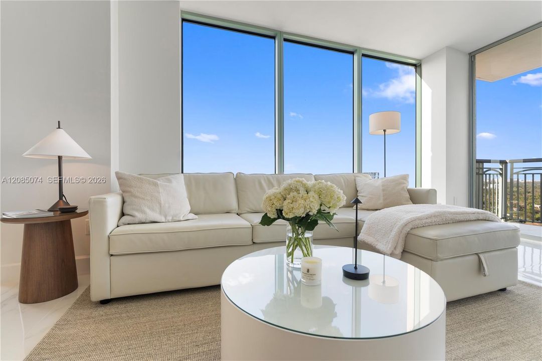 For Rent: $8,000 (1 beds, 1 baths, 1084 Square Feet)