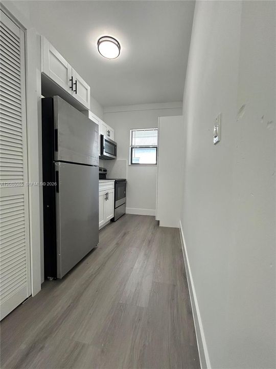 В аренду: $2,600 (2 спален, 1 ванн, 650 Квадратных фут)