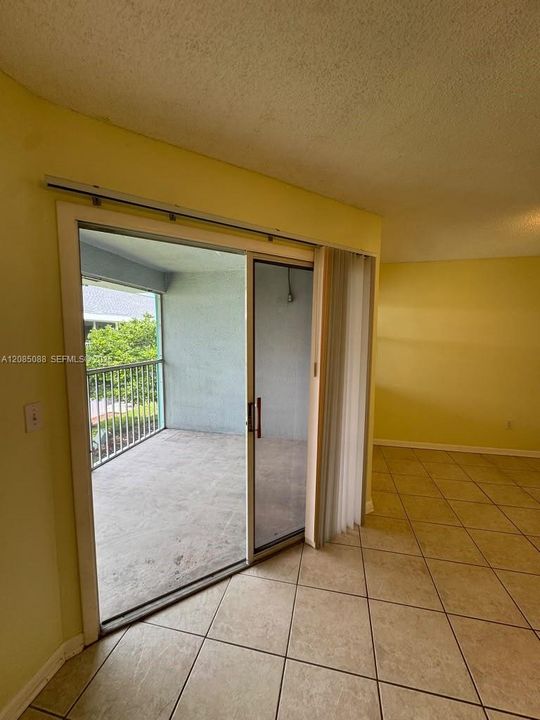 For Rent: $1,995 (2 beds, 2 baths, 1040 Square Feet)