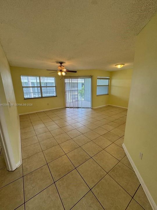 For Rent: $1,995 (2 beds, 2 baths, 1040 Square Feet)
