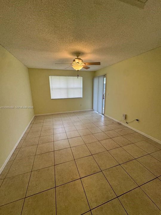 For Rent: $1,995 (2 beds, 2 baths, 1040 Square Feet)