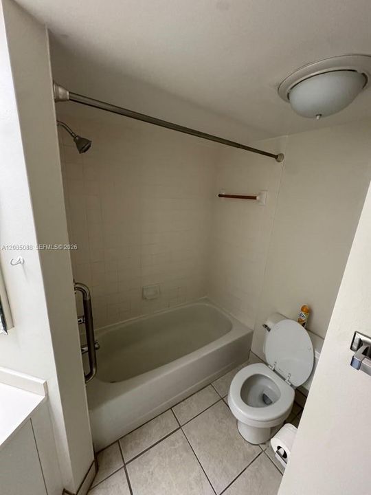 For Rent: $1,995 (2 beds, 2 baths, 1040 Square Feet)