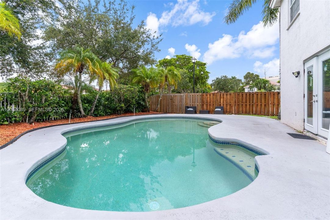 En Renta: $3,700 (3 camas, 2 baños, 1656 Pies cuadrados)