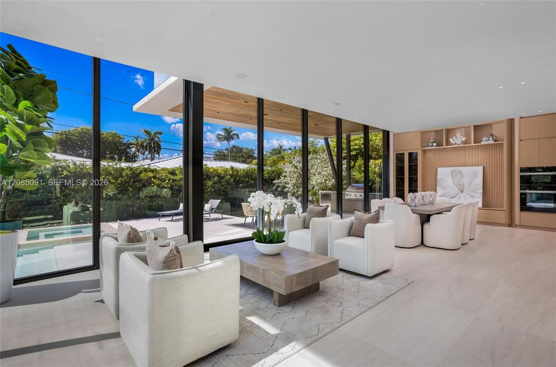 For Sale: $7,875,000 (6 beds, 7 baths, 4192 Square Feet)