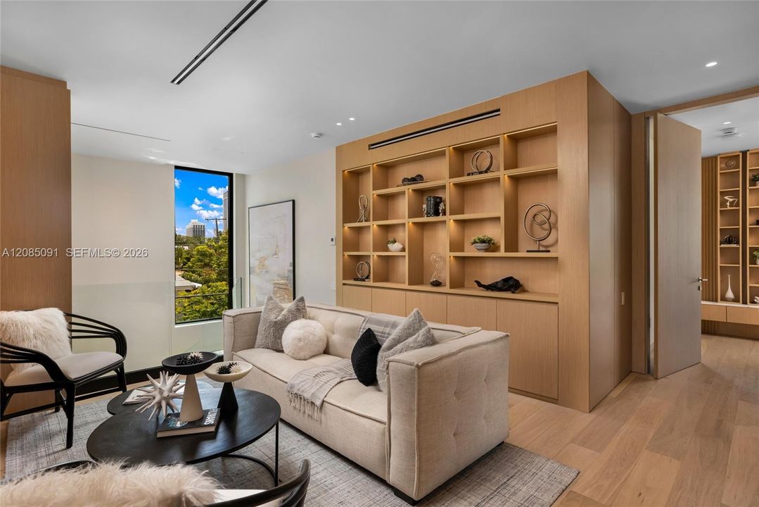 For Sale: $7,875,000 (6 beds, 7 baths, 4192 Square Feet)