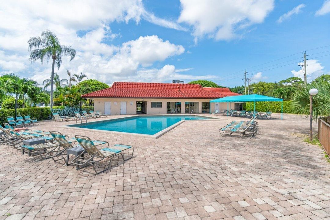 Pool and Clubhouse