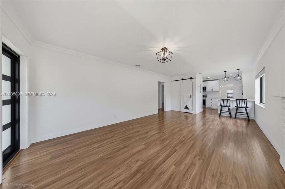 В аренду: $4,300 (3 спален, 2 ванн, 1595 Квадратных фут)