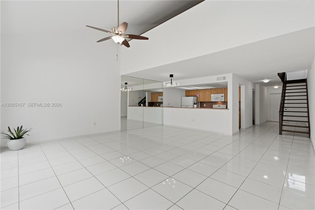 For Sale: $489,000 (3 beds, 2 baths, 1592 Square Feet)