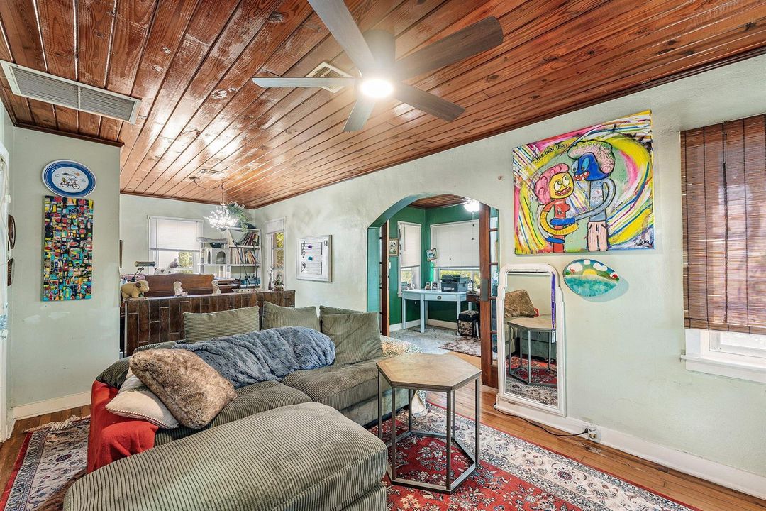 012-615NorthLStreet-LakeWorthBeach-FL-33
