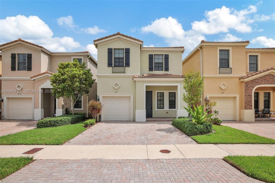 For Rent: $5,000 (4 beds, 2 baths, 2156 Square Feet)