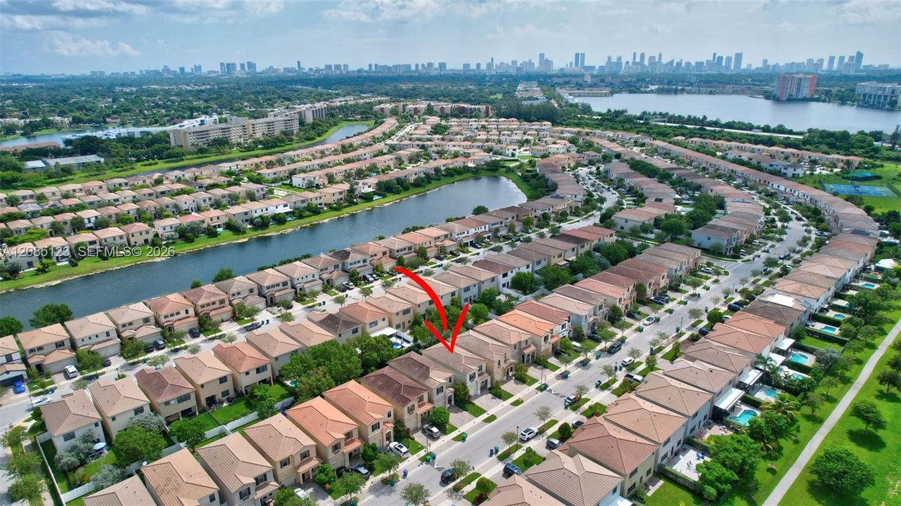 For Rent: $5,000 (4 beds, 2 baths, 2156 Square Feet)