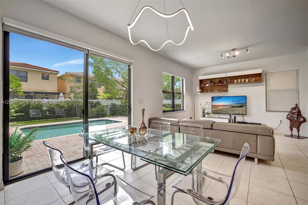 For Rent: $5,000 (4 beds, 2 baths, 2156 Square Feet)