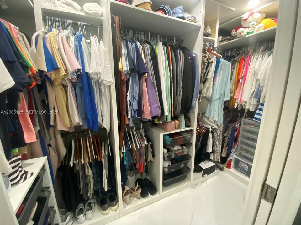 В аренду: $5,000 (3 спален, 3 ванн, 2245 Квадратных фут)