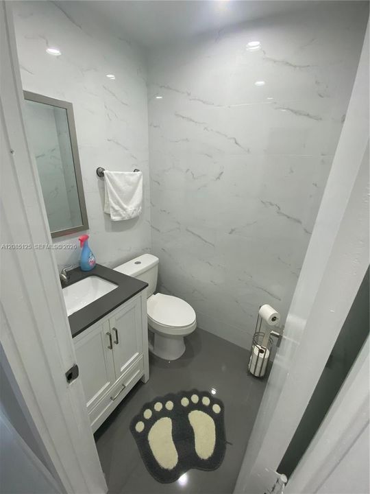 В аренду: $5,000 (3 спален, 3 ванн, 2245 Квадратных фут)