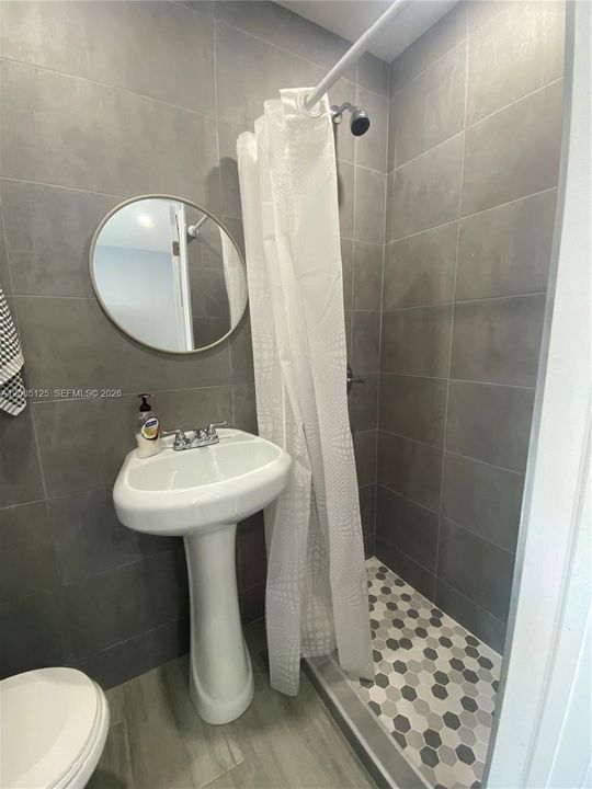 В аренду: $5,000 (3 спален, 3 ванн, 2245 Квадратных фут)