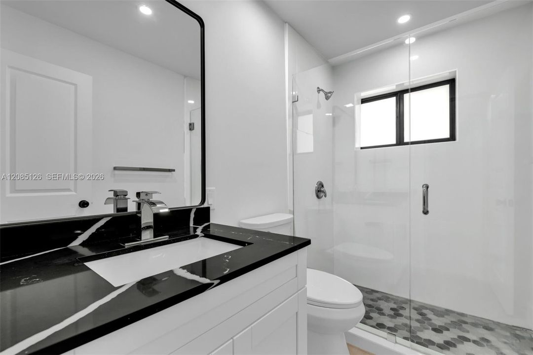 En Renta: $3,900 (3 camas, 2 baños, 900 Pies cuadrados)
