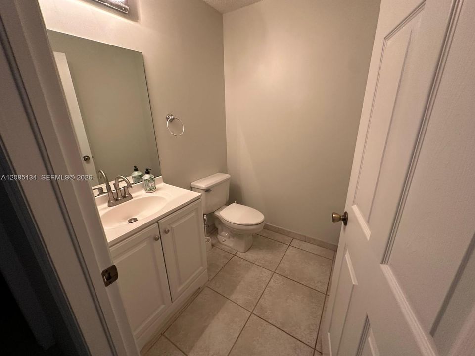 В аренду: $3,650 (4 спален, 2 ванн, 2353 Квадратных фут)