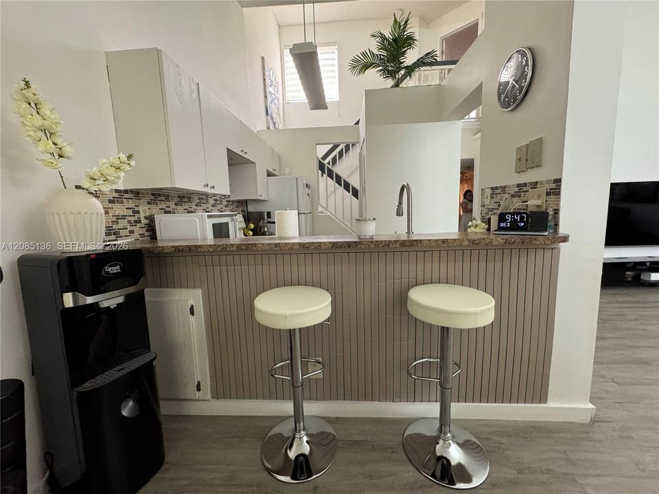 For Sale: $295,000 (2 beds, 2 baths, 1312 Square Feet)