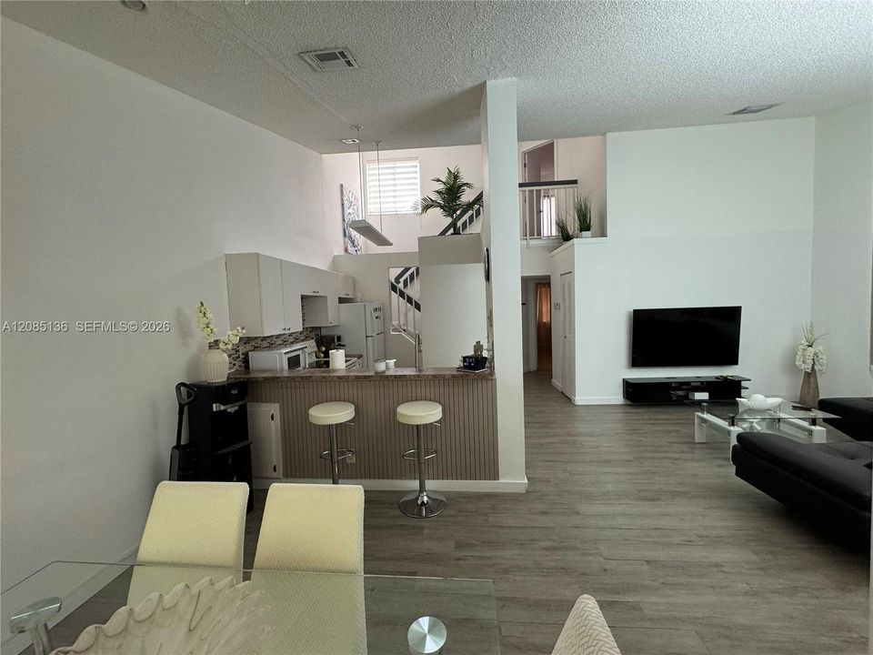 For Sale: $295,000 (2 beds, 2 baths, 1312 Square Feet)