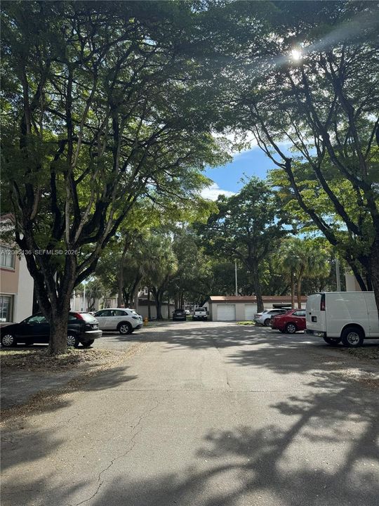 For Sale: $295,000 (2 beds, 2 baths, 1312 Square Feet)