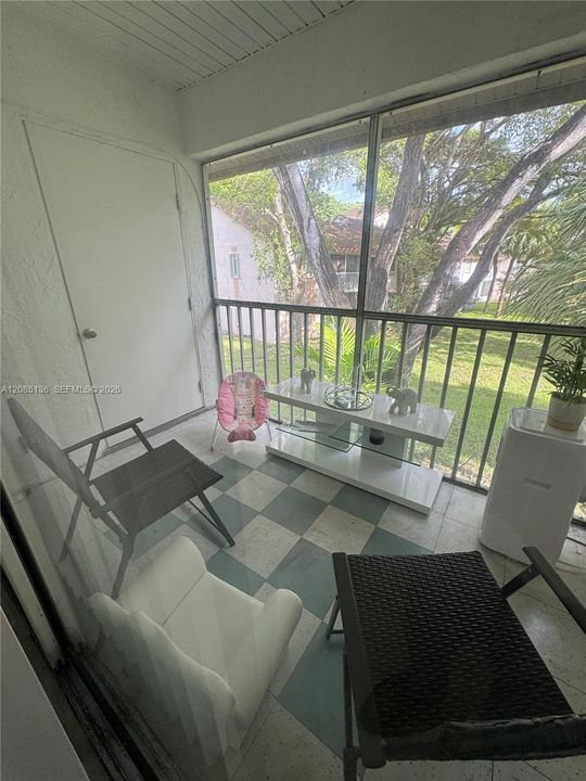 For Sale: $295,000 (2 beds, 2 baths, 1312 Square Feet)