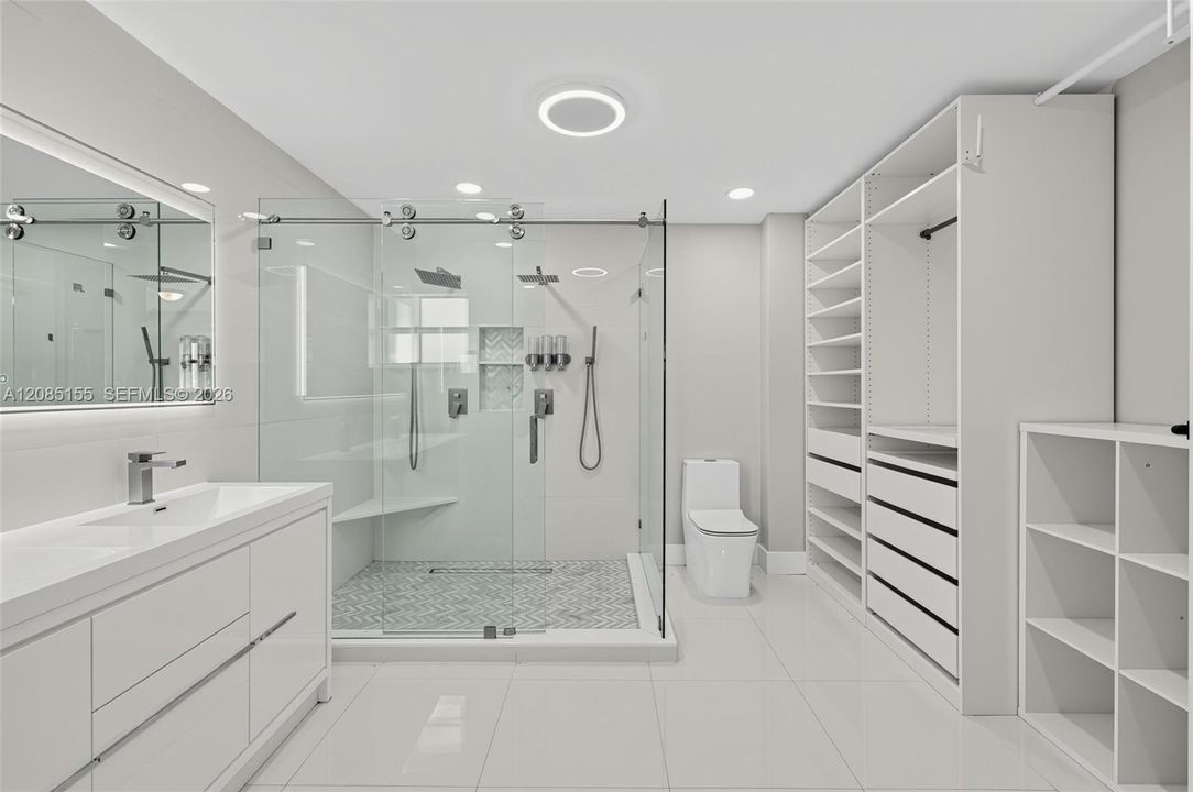 For Sale: $649,900 (4 beds, 2 baths, 2060 Square Feet)
