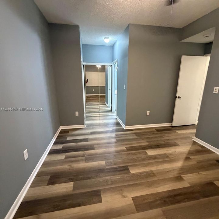 В аренду: $2,450 (3 спален, 2 ванн, 1123 Квадратных фут)