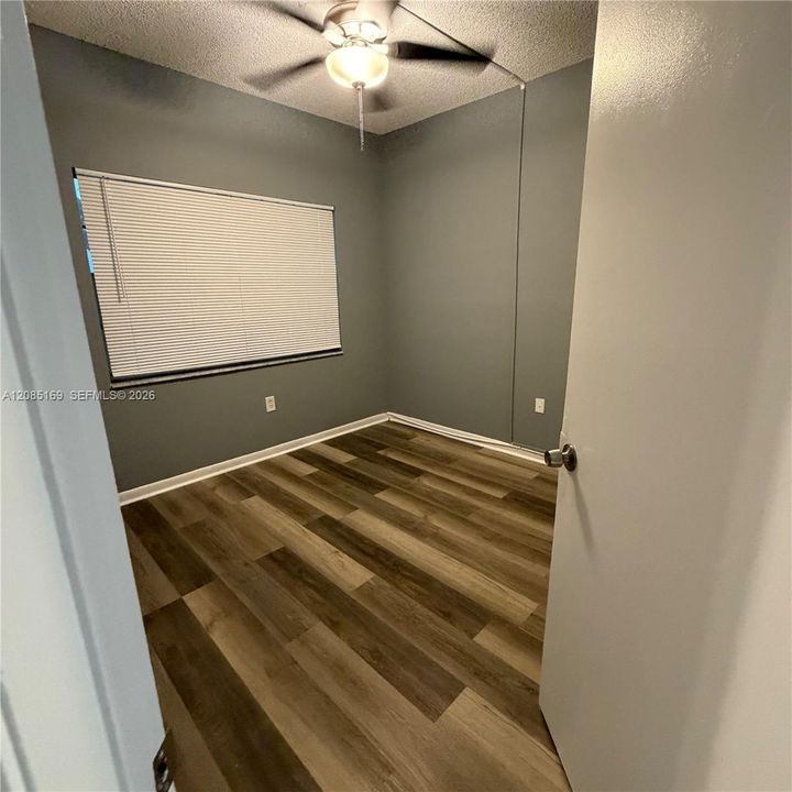 В аренду: $2,450 (3 спален, 2 ванн, 1123 Квадратных фут)