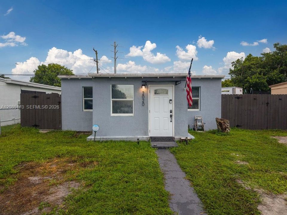 En Venta: $425,000 (2 camas, 1 baños, 725 Pies cuadrados)