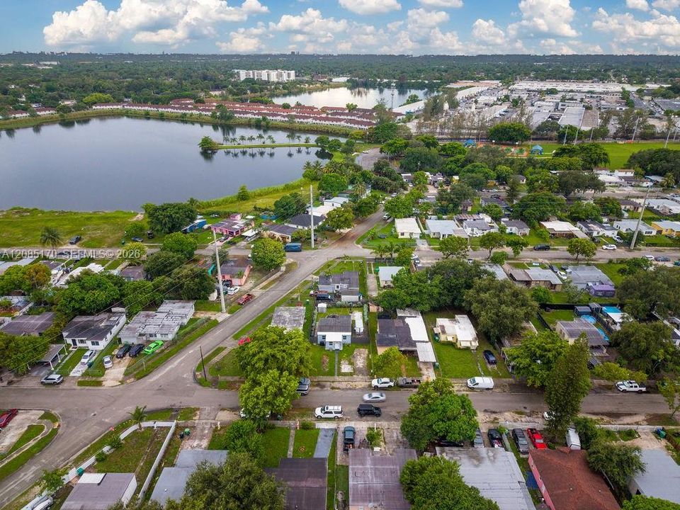 En Venta: $425,000 (2 camas, 1 baños, 725 Pies cuadrados)