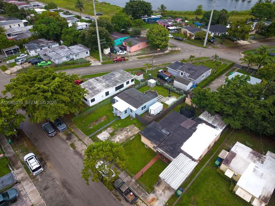 En Venta: $425,000 (2 camas, 1 baños, 725 Pies cuadrados)
