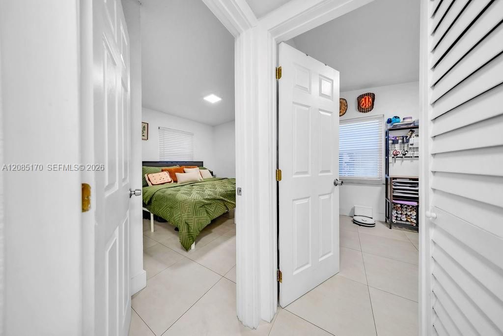 En Venta: $425,000 (2 camas, 1 baños, 725 Pies cuadrados)