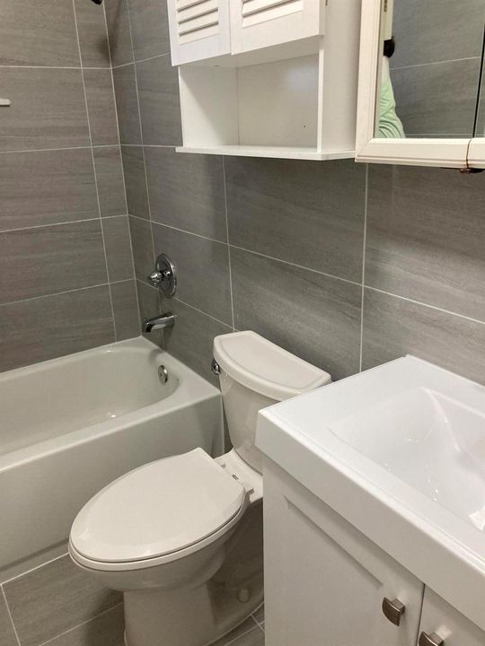 guest bathroom 2021