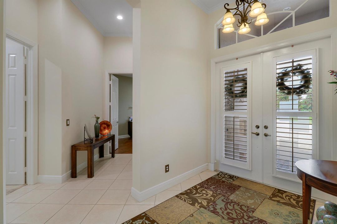 Hallway to Primary Suite