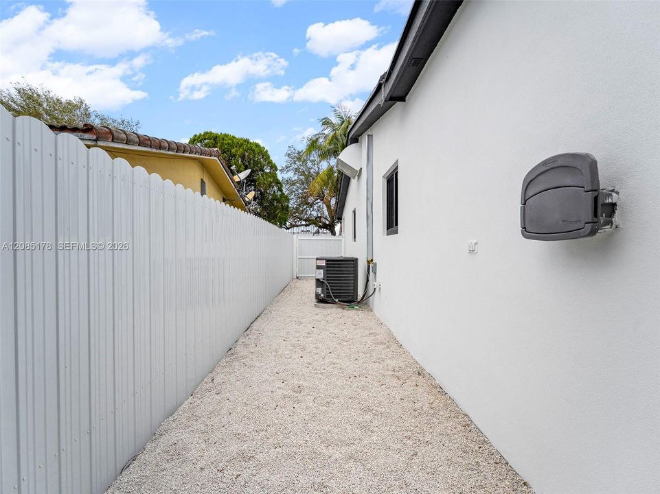 For Sale: $824,400 (5 beds, 3 baths, 2180 Square Feet)