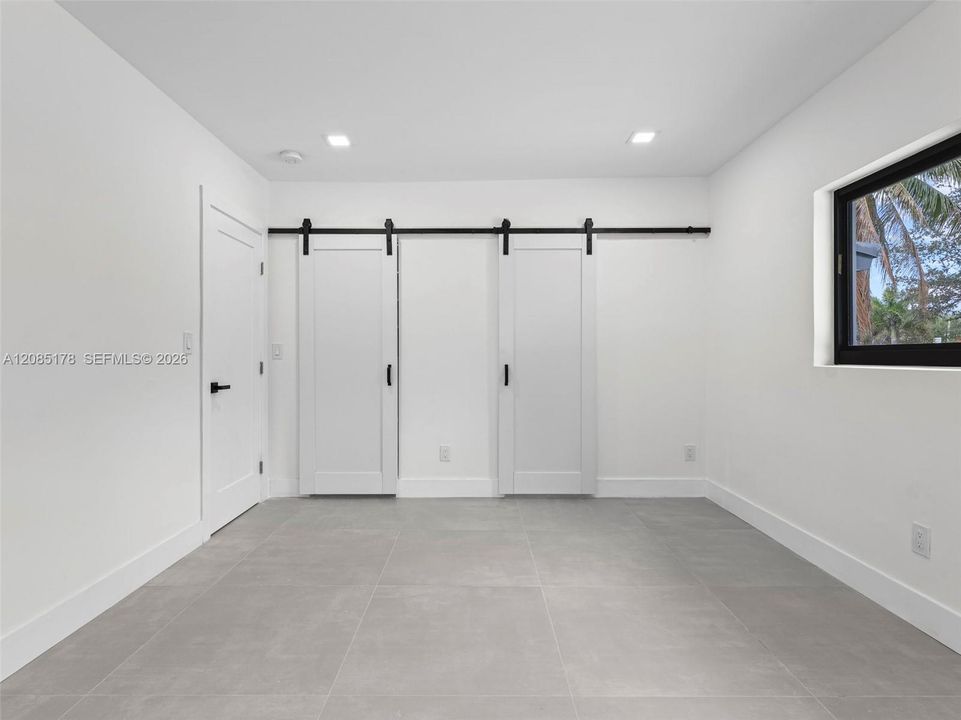 For Sale: $824,400 (5 beds, 3 baths, 2180 Square Feet)