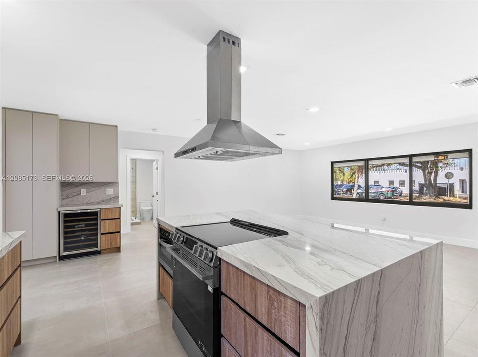 For Sale: $824,400 (5 beds, 3 baths, 2180 Square Feet)
