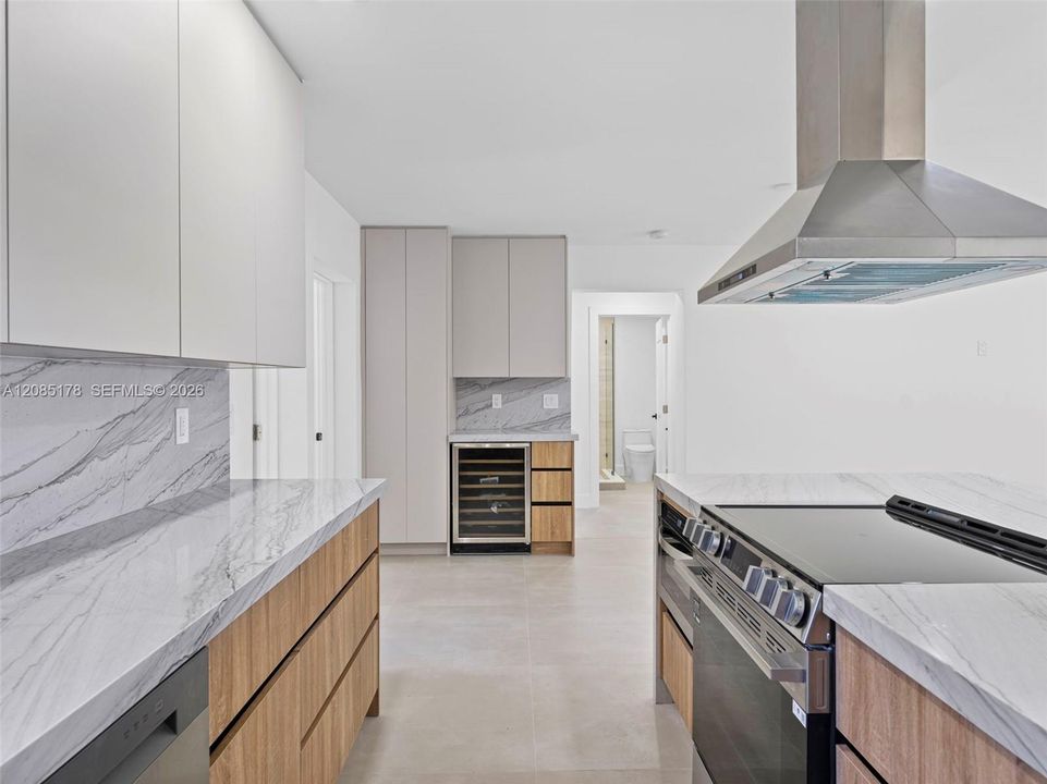 For Sale: $824,400 (5 beds, 3 baths, 2180 Square Feet)