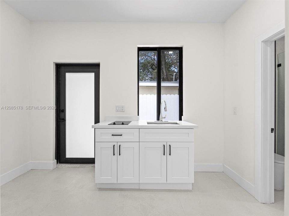 For Sale: $824,400 (5 beds, 3 baths, 2180 Square Feet)