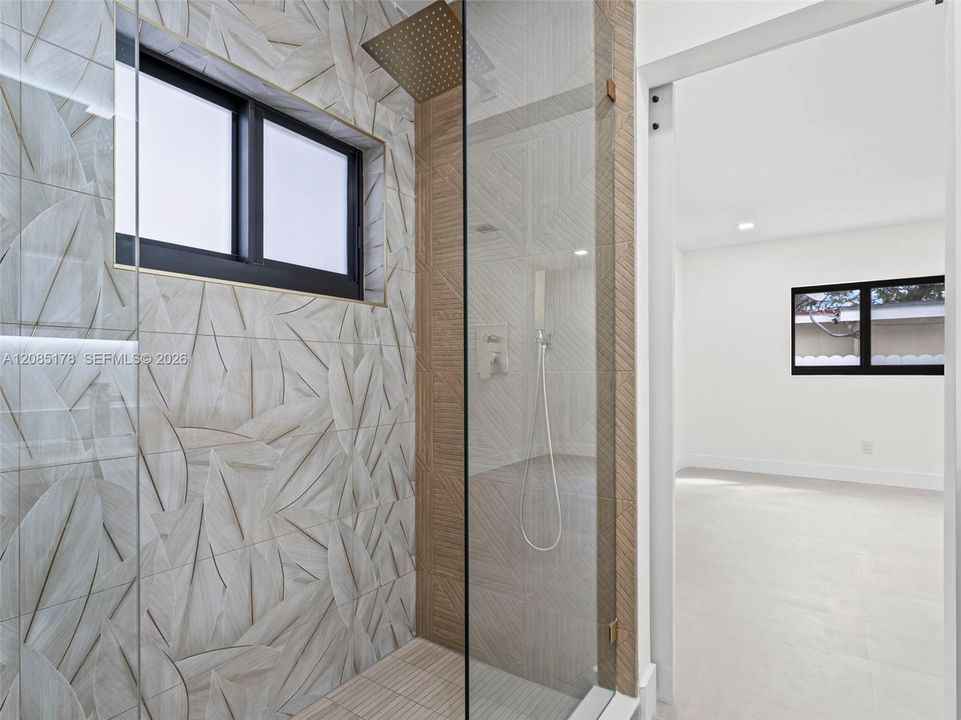 For Sale: $824,400 (5 beds, 3 baths, 2180 Square Feet)
