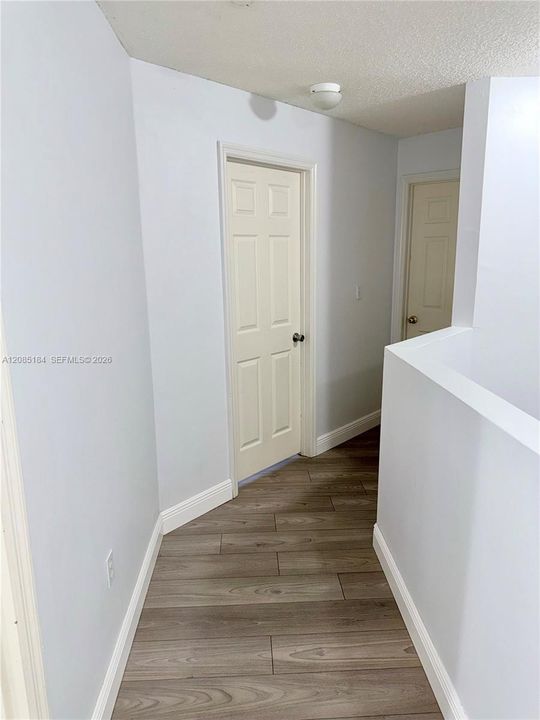 В аренду: $3,300 (4 спален, 2 ванн, 1666 Квадратных фут)