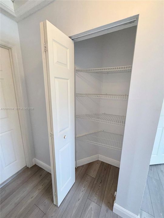 В аренду: $3,300 (4 спален, 2 ванн, 1666 Квадратных фут)